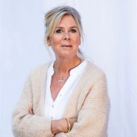 Jeanine Van Burg