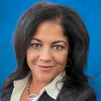 Julie Dialessi-Lafley
