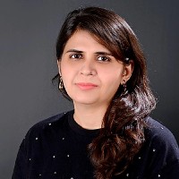 Naureen Murad, Acca