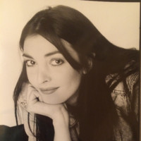 Yasmine Oiknine