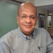 Hector L Belisario C