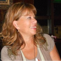 Luisa E. Argañarás