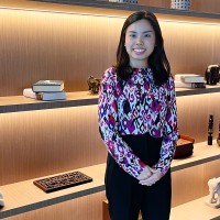 Yvonne NG