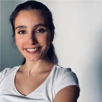 María R.