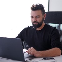 Şenol atik