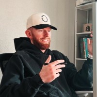 Samuel Thompson 🥽