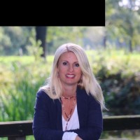 Carola Van 'T Hof