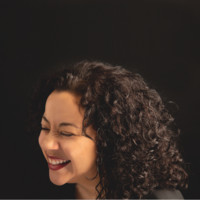 Andrea Jolly, Amp