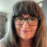 Linda Lewis