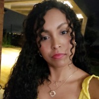 Viviane Louzeiro