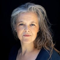 Laura Winge