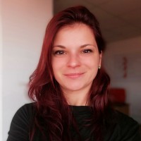 Zoe-Larisa Ionașcu