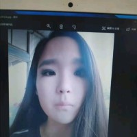 张艳青