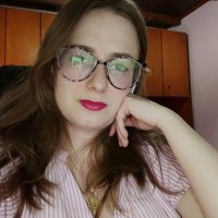 Júlia L.
