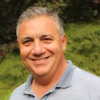 Isi Albanese