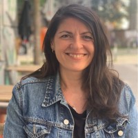 Dr. Daniela Kosmides