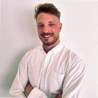Daniel Bernhard