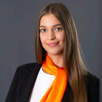 Csinszka Csipkés