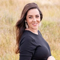 Deanne Retief