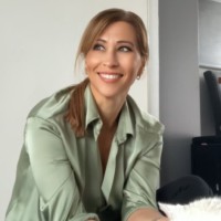 Liane Sharon