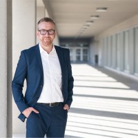 Florian Schröder