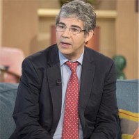 Dr David Nutts