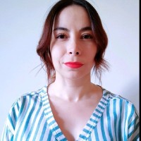 Claudia Hanglin Román