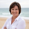 Melanie Holaway, Gri, Scis, Rsps
