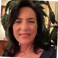 Julie Leneave