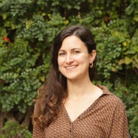 Claudia Navarro, Phd