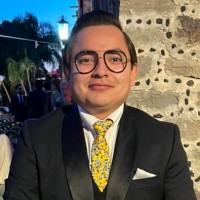 Oscar Emilio Headline