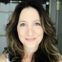 Janet Gillock, Cic