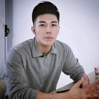 Desmond Tan
