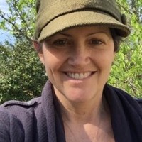 Beth Carlton
