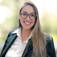 Tábata Aline Britto Stelmach