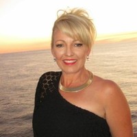 Narelle Wright