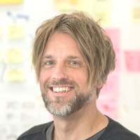 Dr. Thomas Piribauer