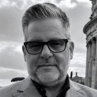 Stephen Dillon