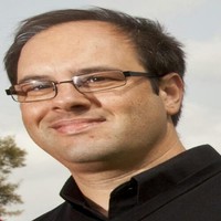 Manuel Lozano Pose