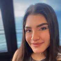 Mitzy Leslie Lara Flores
