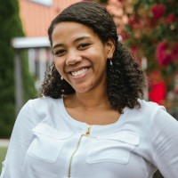 Simone Davis