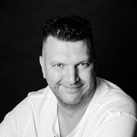 Michael Nikken
