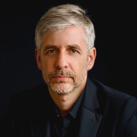 Claudio Queiroz, CRC, MBA