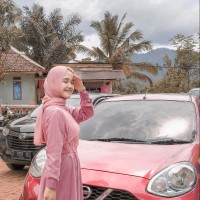 Putri Yuliani