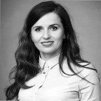 Sara Męcińska, Mba