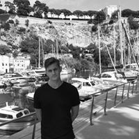 Никита Наумов