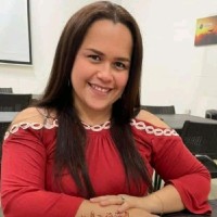 Karen Navia Tarira