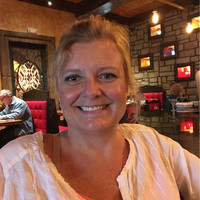 Lisa Leeper