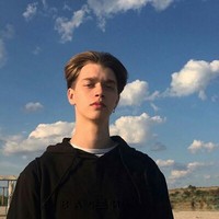 杨隆隆