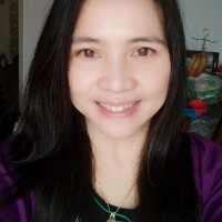 Roselle Ampeloquio
